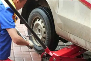 兴国附近拖车24小时服务热线电话