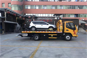 兴国汽车紧急补胎换胎救援